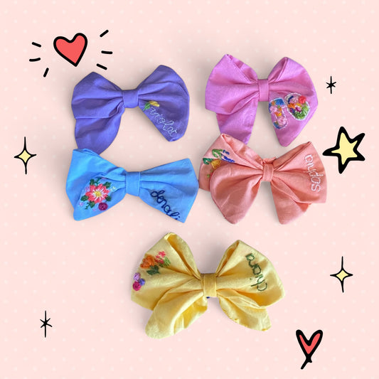 Custom hair bow (Name only)